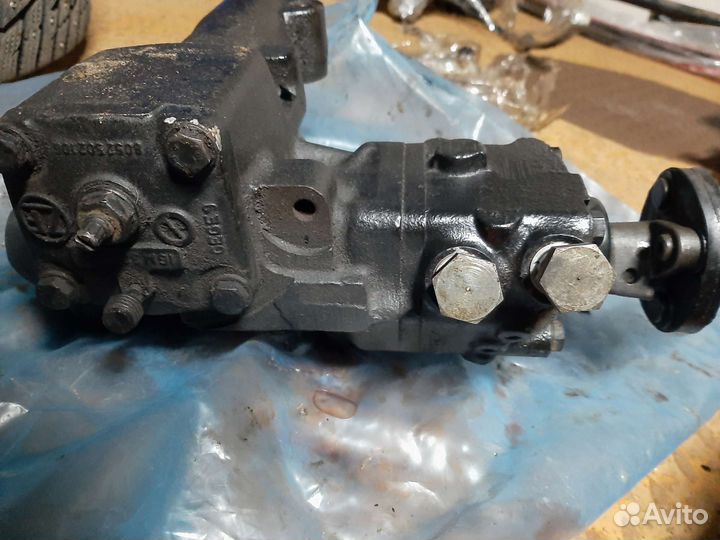 Редуктор рулевой Опель Сенатор