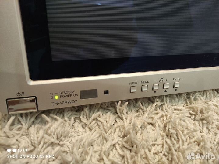 Плазменная панель Panasonic