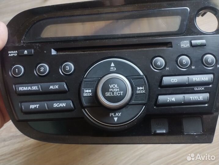 Магнитола Honda Insight ZE2 09-13 пр. руль
