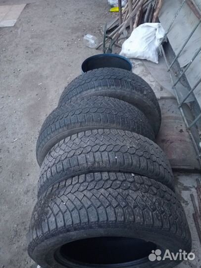 Gislaved Nord Frost 200 235/65 R17