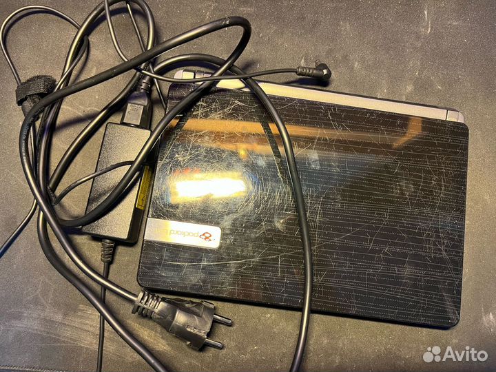 Нетбук Packard Bell Dot S ZE7
