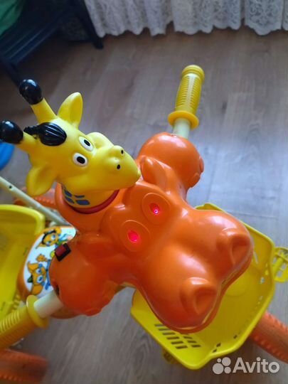 Трехколесный велосипед