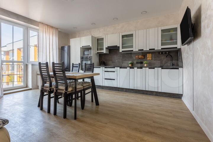 2-к. квартира, 58 м², 3/4 эт.