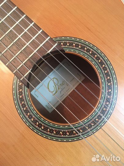 Классическая гитара Perez