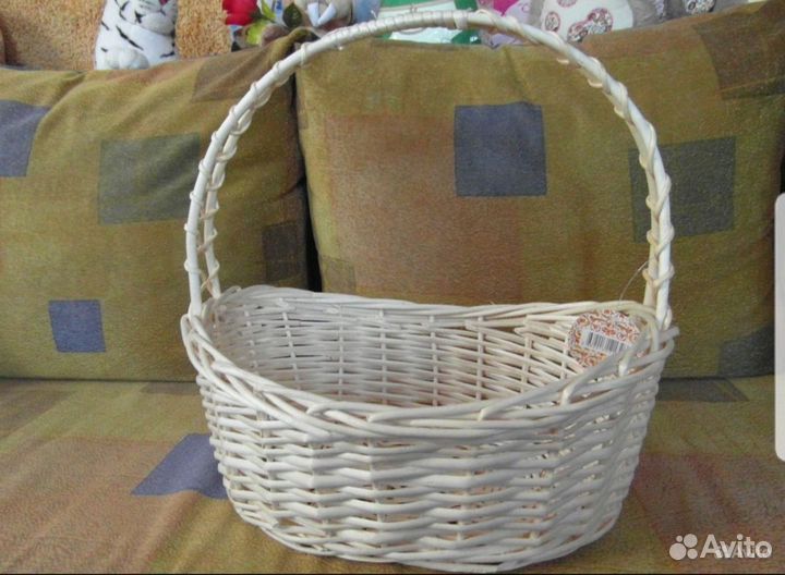 Корзина плетеная
