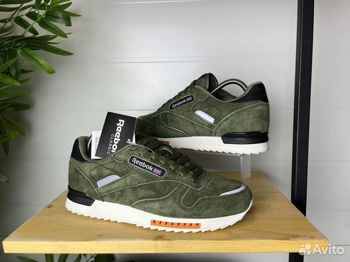 Кроссовки Reebok Classic зеленые хаки