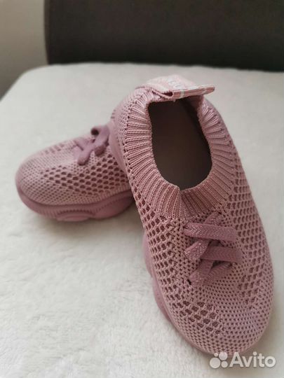 Кроссовки для девочки