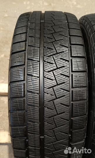 Pirelli Ice Asimmetrico Plus 215/65 R16