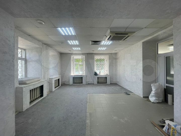 Торговая площадь на первой линии, 191.1 м²