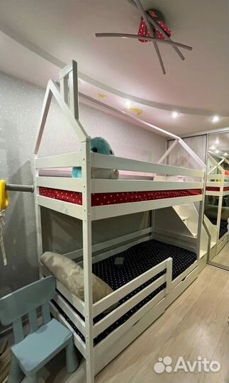 Кровать подростковая