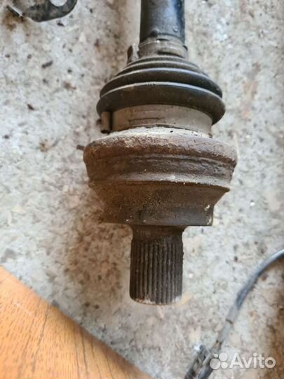 Привода задние Tiguan 2010