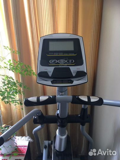 Эллиптический тренажер