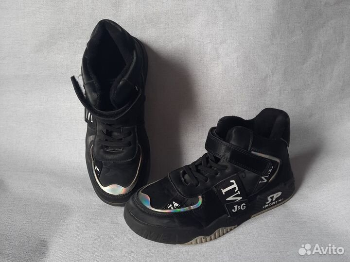 Весенние ботинки на мальчика 36 р