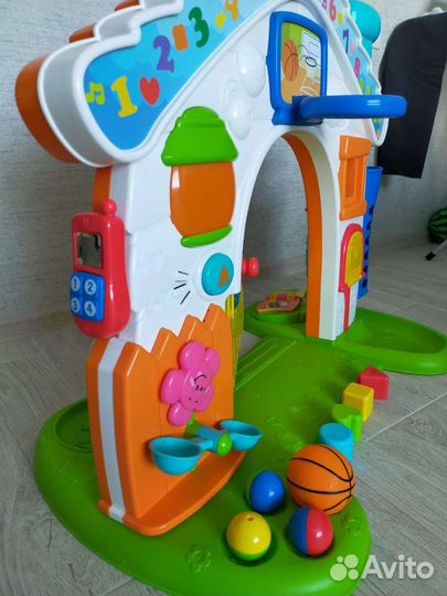 Развивающий домик/бизиборд