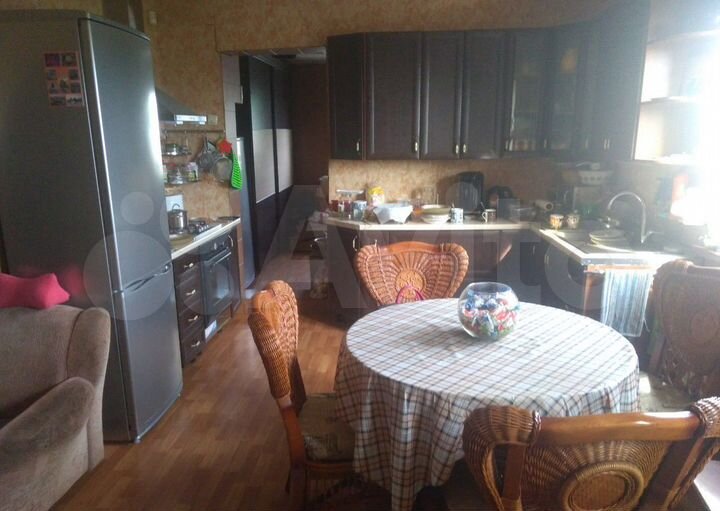 Дом 81 м² на участке 9,3 сот.