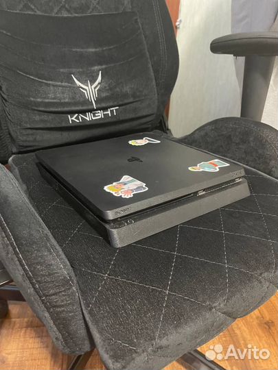 Игровая приставка ps4 slim 1tb