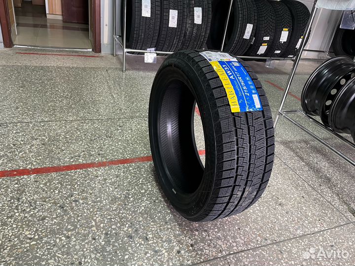 Habilead SnowShoes AW33 215/50 R17 95H