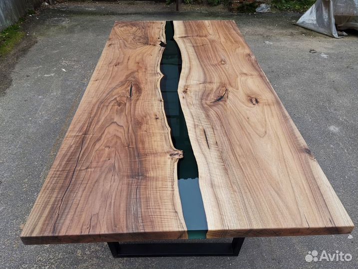 Компьютерный стол из массива, компьютерный стол