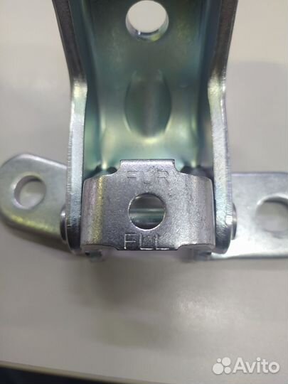 Петля двери Hyundai/Kia 79320-2V000