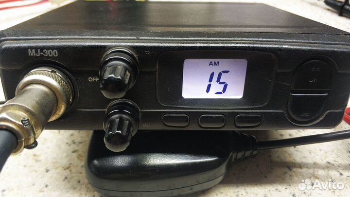 Автомобильная рация megajet-300