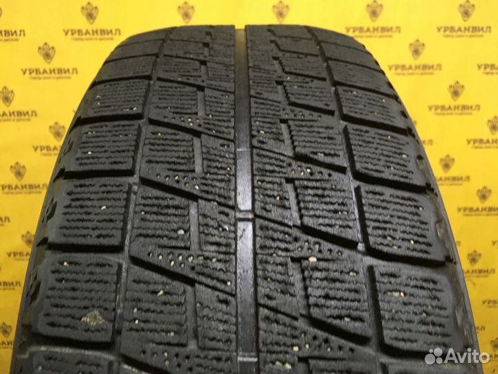 Bridgestone Blizzak Revo2 215/60 R17 96Q