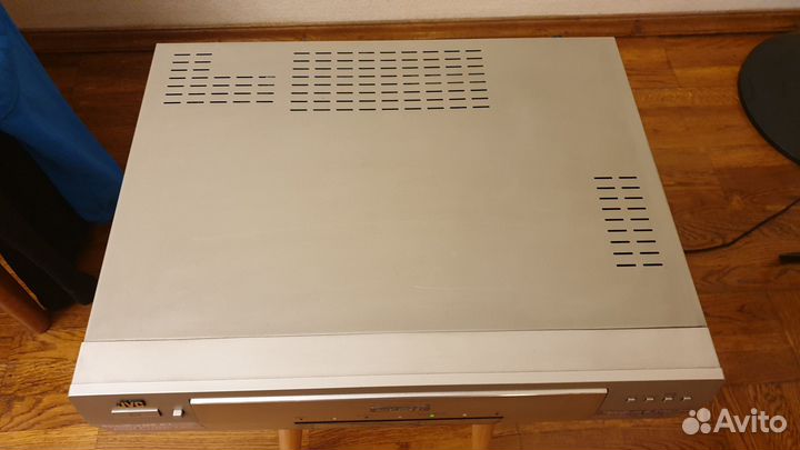 Видеомагнитофон JVC HR-S9700EU