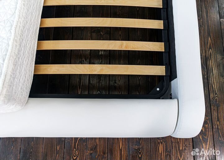 Кровать 180х200 белая Валенсия