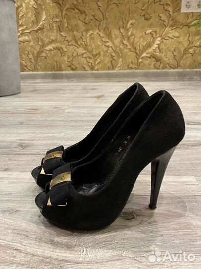Продам туфли размер 35-36 натуральный замш в отлич