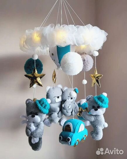 Мобиль из фетра в кроватку