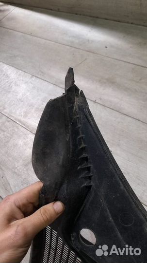 Жабо левое Skoda Yeti С 2009 По 2018 Год