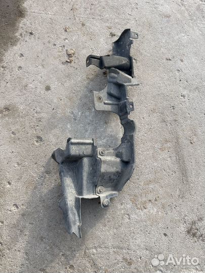 Кожух рулевого механизма bmw f15 x5