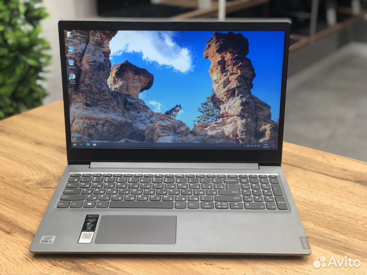 15.6 Lenovo Intel i5-10th/8gb/256SSD/500HDD