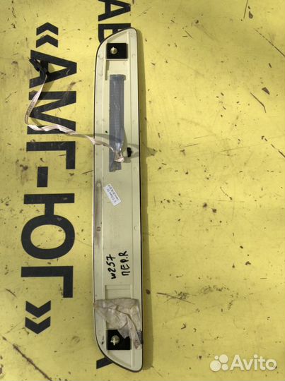 Mercedes W257 C257 CLS накладка порога передняя R