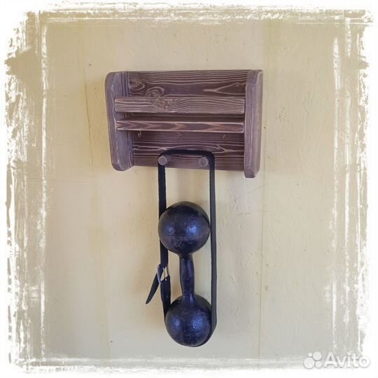 Ключница с полкой