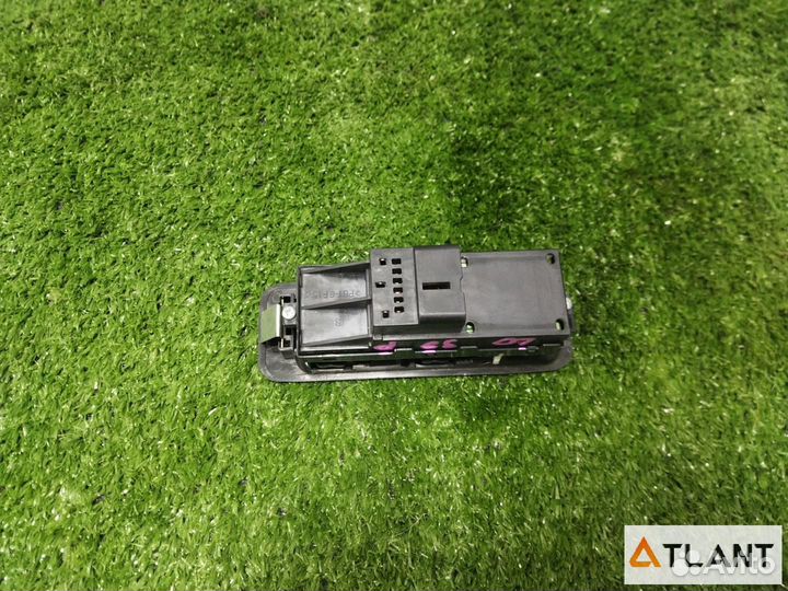 Блок управления стеклами передний правый suzuki CH