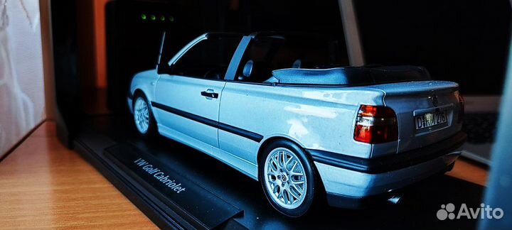 Volkswagen Golf Cabriolet 1995 1:18 Norev
