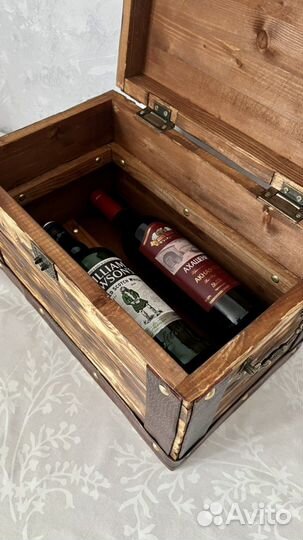 Сундук старинный