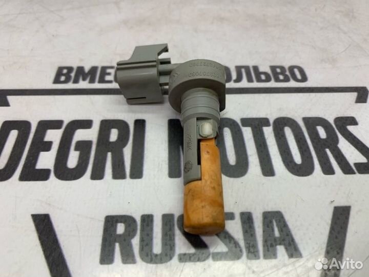 Датчик уровня омыв жидкости Volvo S60 V60 30747402