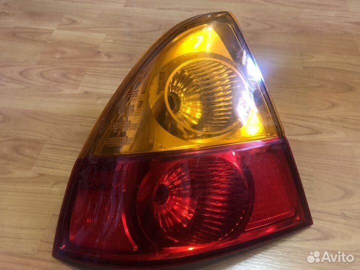 Стоп-сигнал задний левый Suzuki Aerio