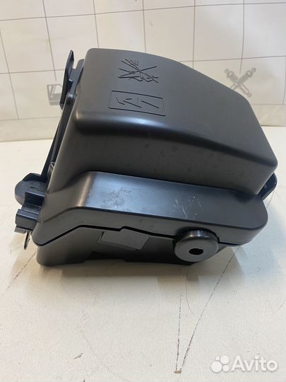 Корпус блока предохранителей в сборе LADA largus