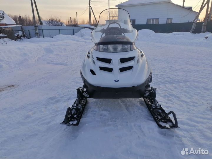 Продам снегоход поларис