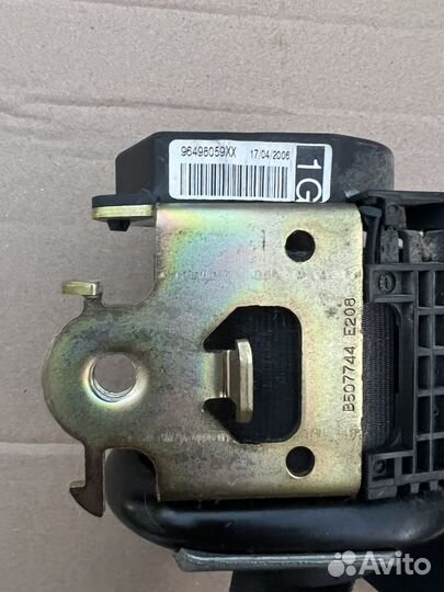 Ремень безопасности передний левый Peugeot 207