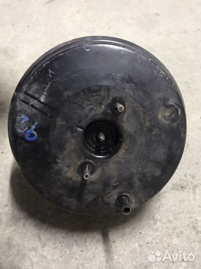 Вакуум.усилитель торм.+ привод хонда saber UA4