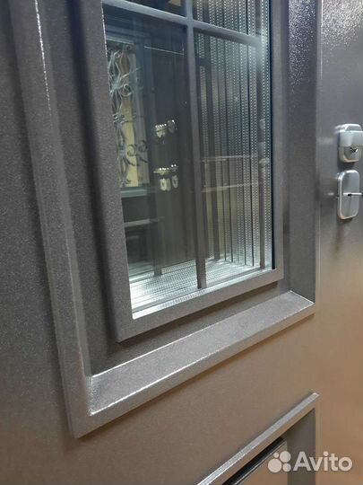 Дверь в дом