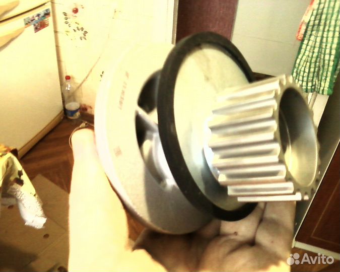 Водяной насос нексия GM Chevrolrt DaeWoo 96352650