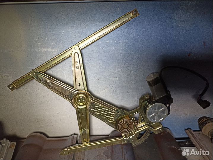 Стеклоподъёмникиgeely мк