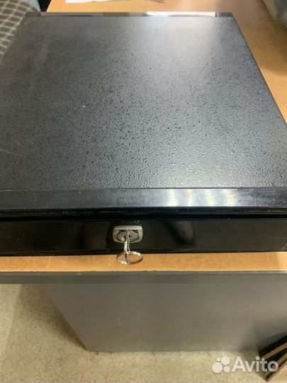 Металлический ящик для денег бу