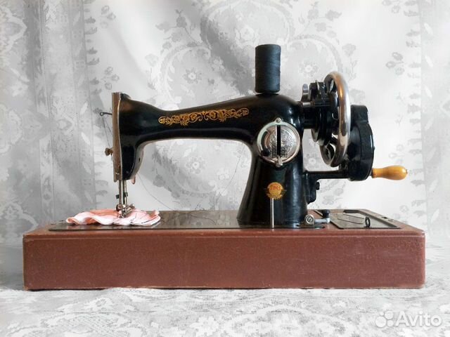 Швейная машина ручная класс 1-М и колпак Подольск