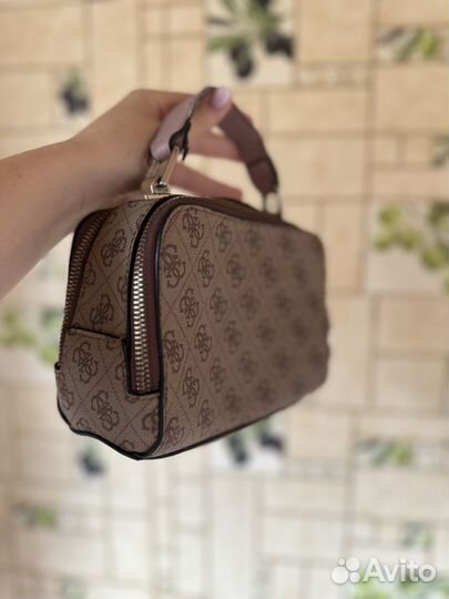 Сумка guess