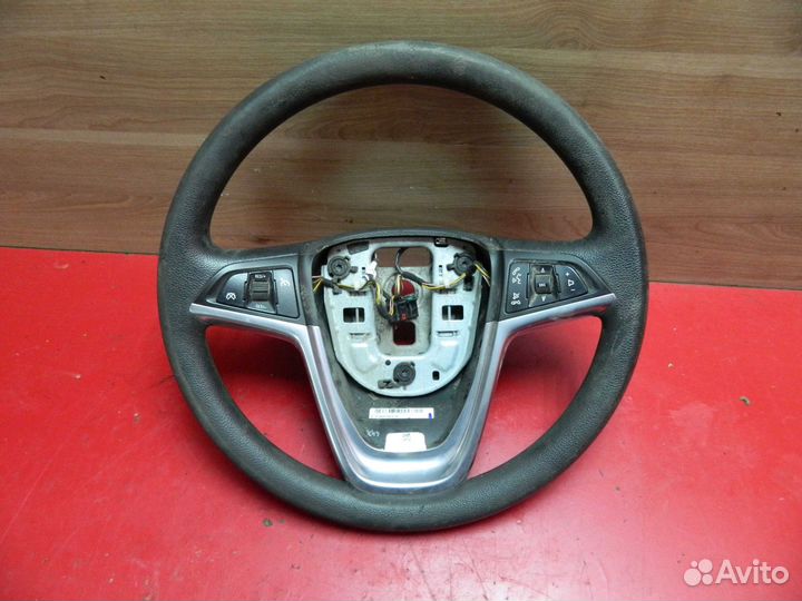 Рулевое колесо 13305814 Opel Astra J (P10) Астра